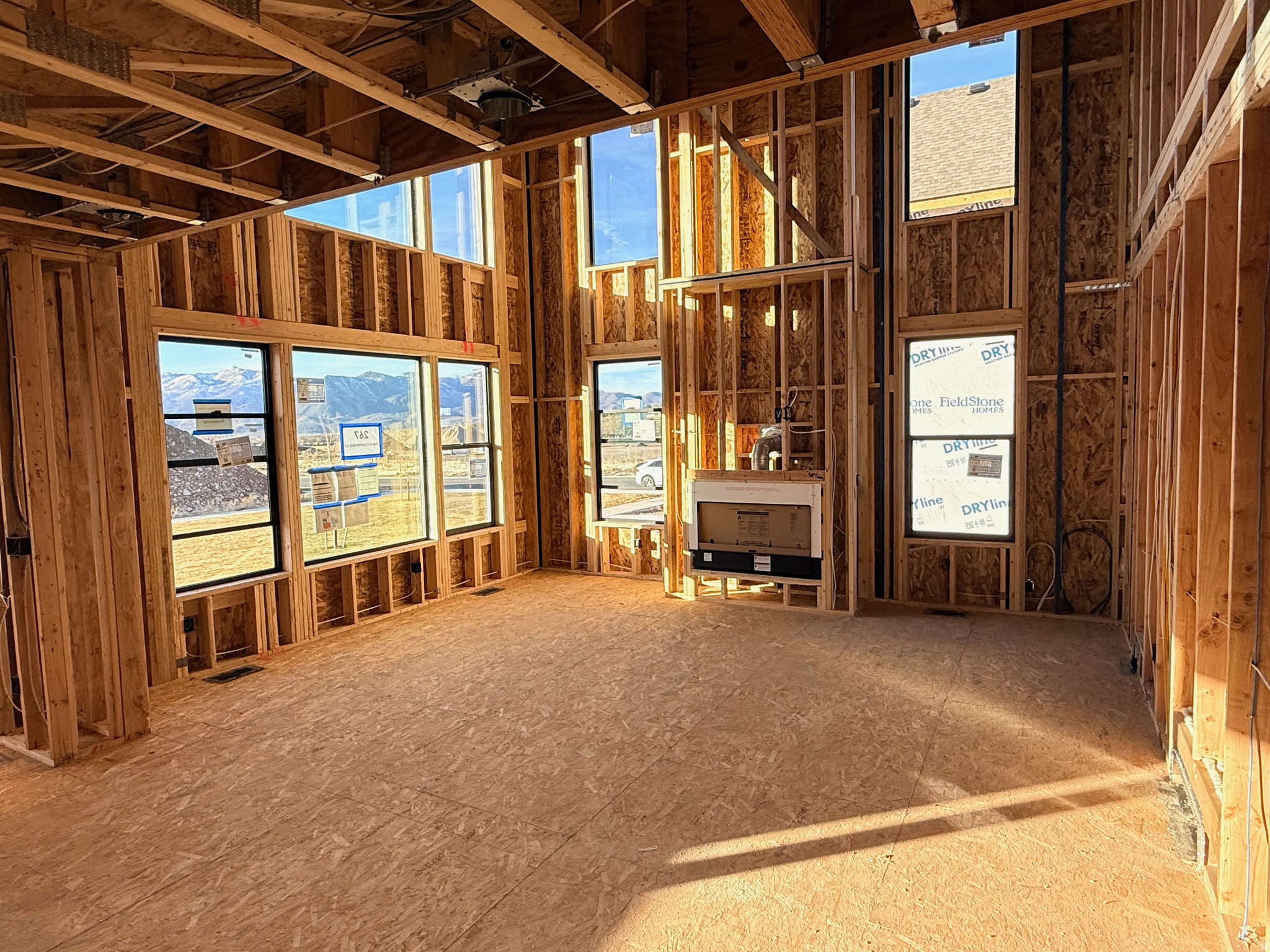 THE CROSSING - Residential