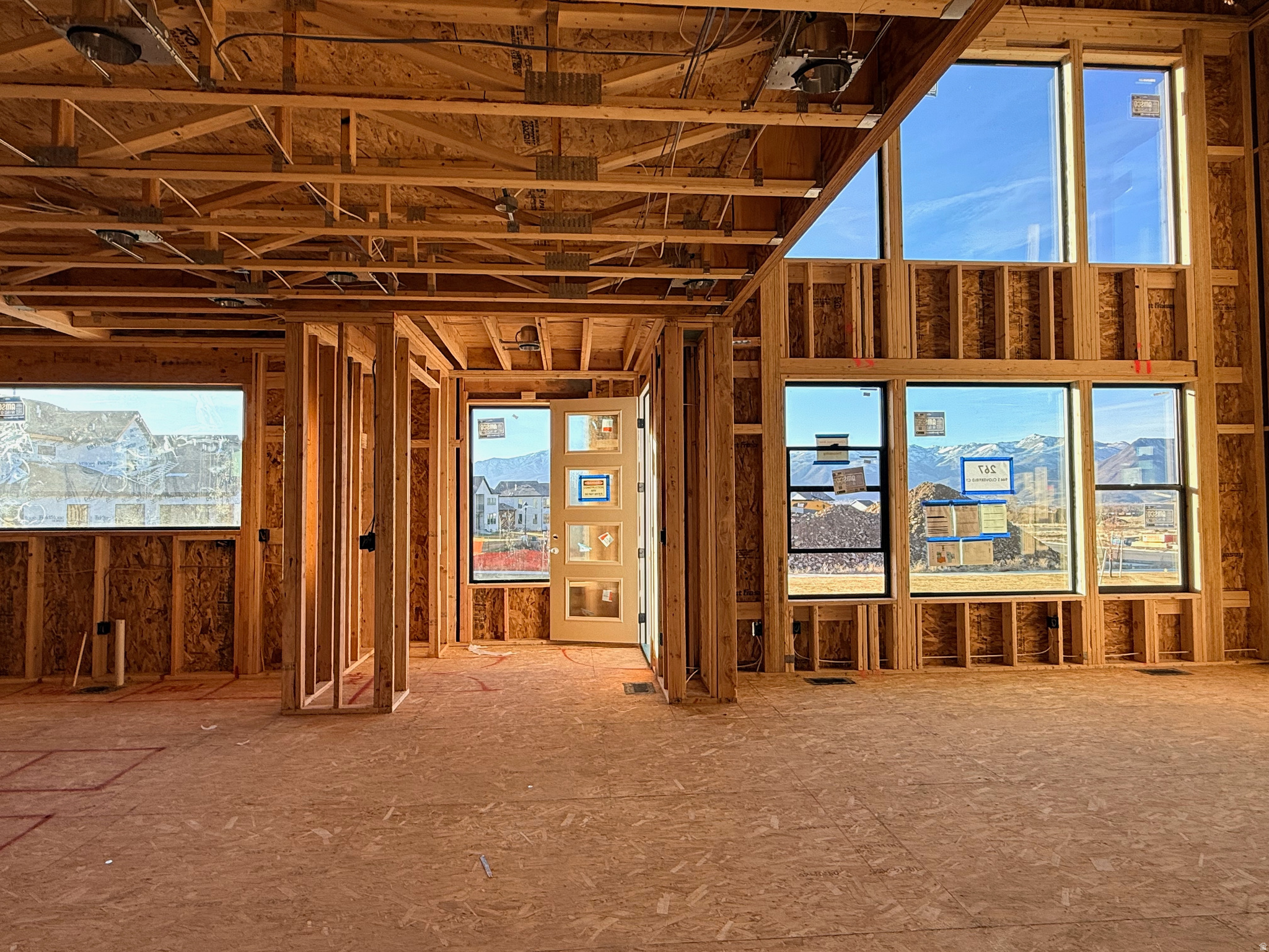 THE CROSSING - Residential