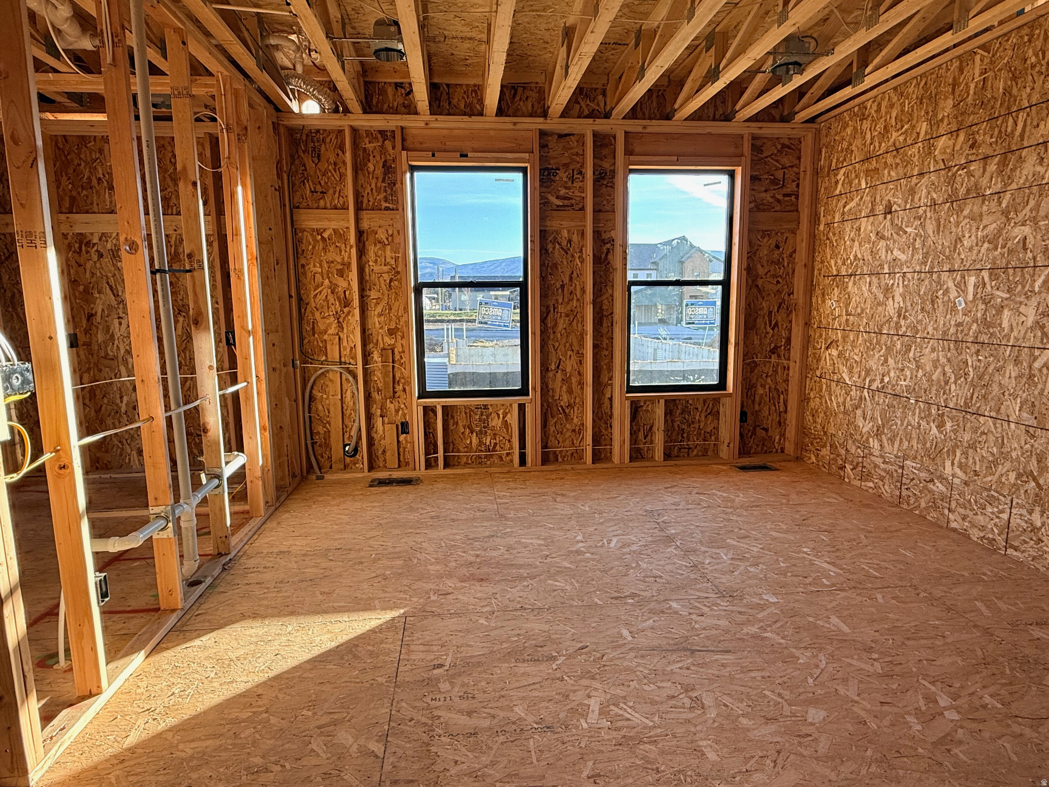 THE CROSSING - Residential