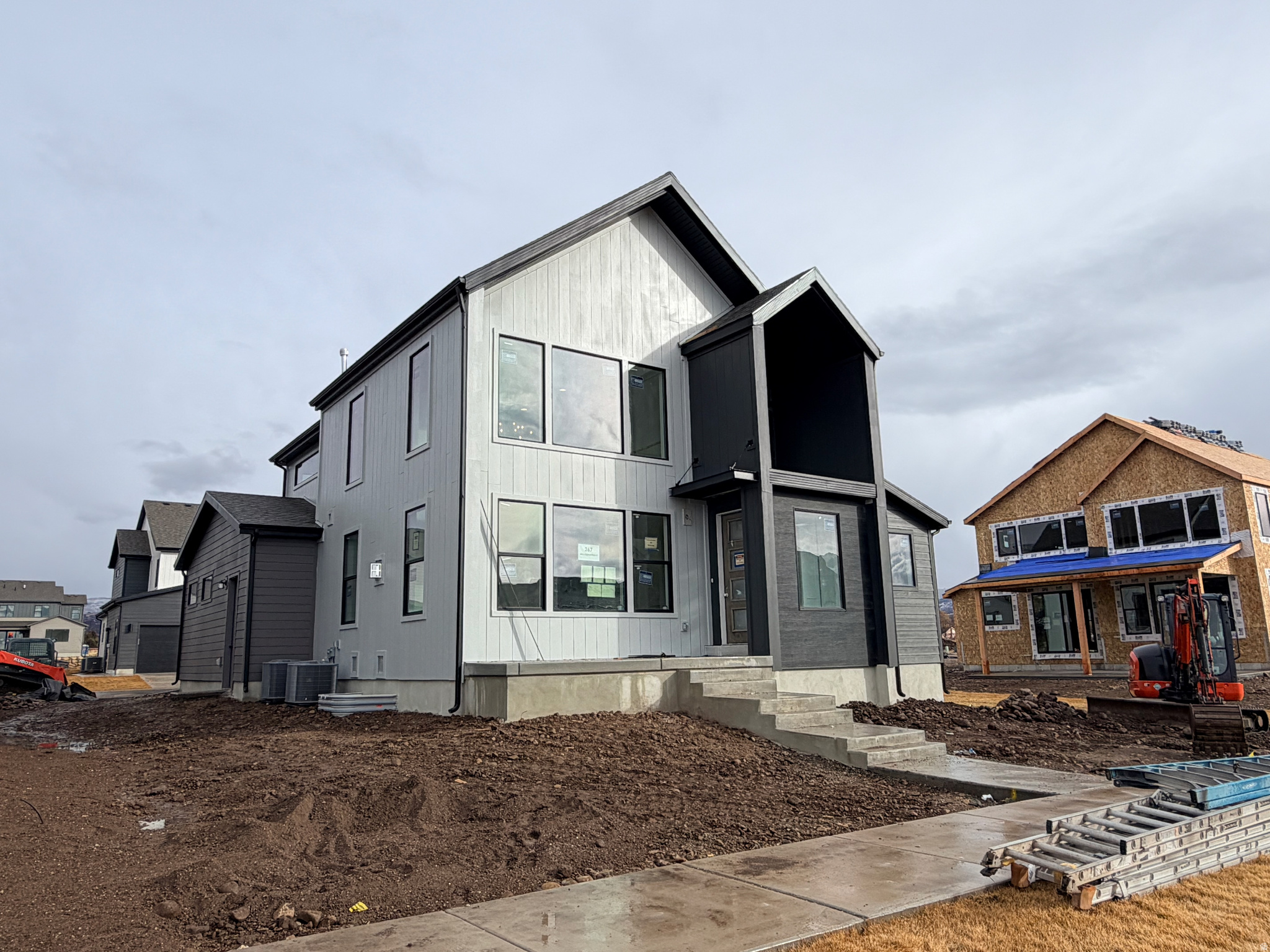 THE CROSSING - Residential