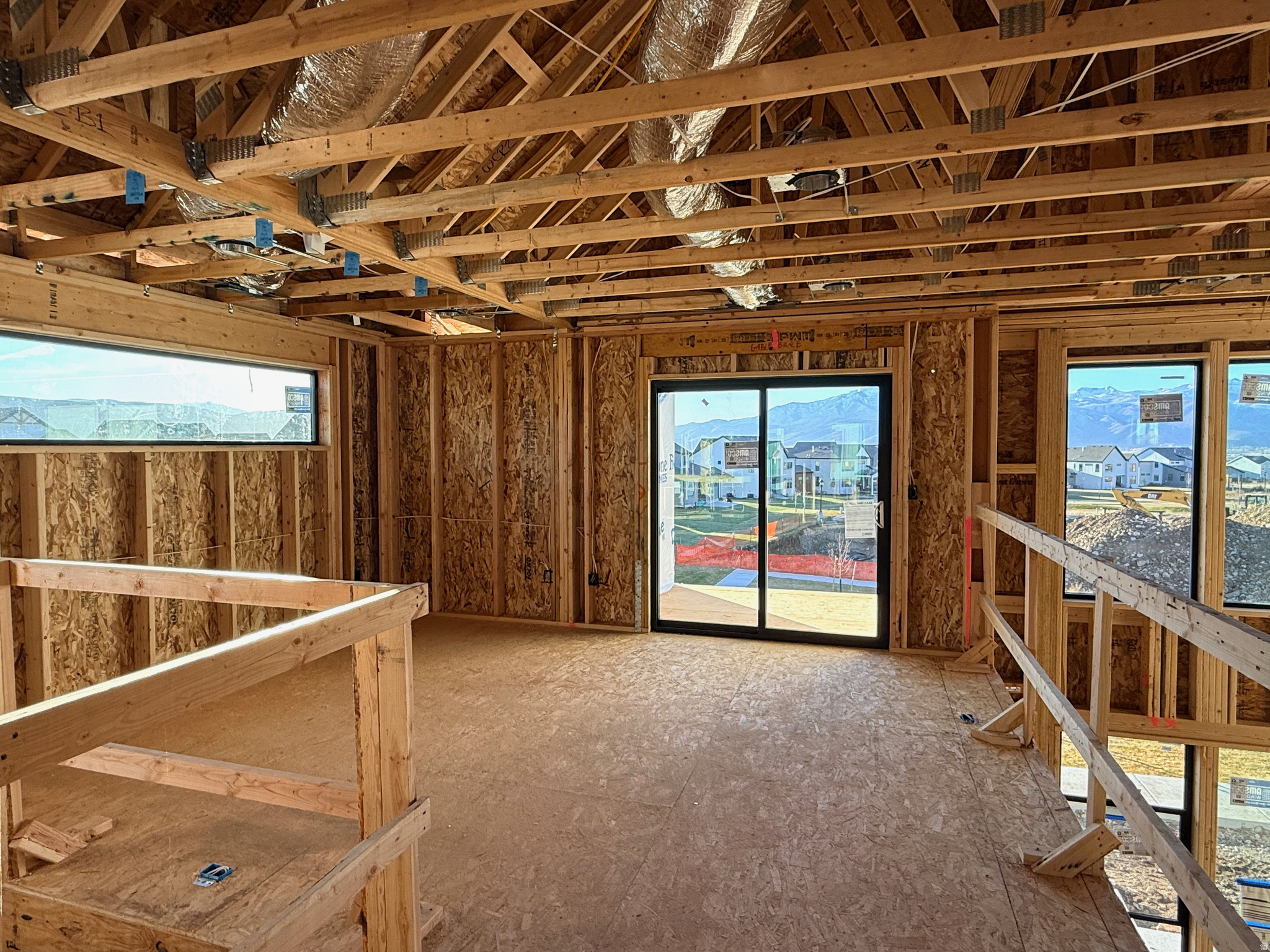 THE CROSSING - Residential