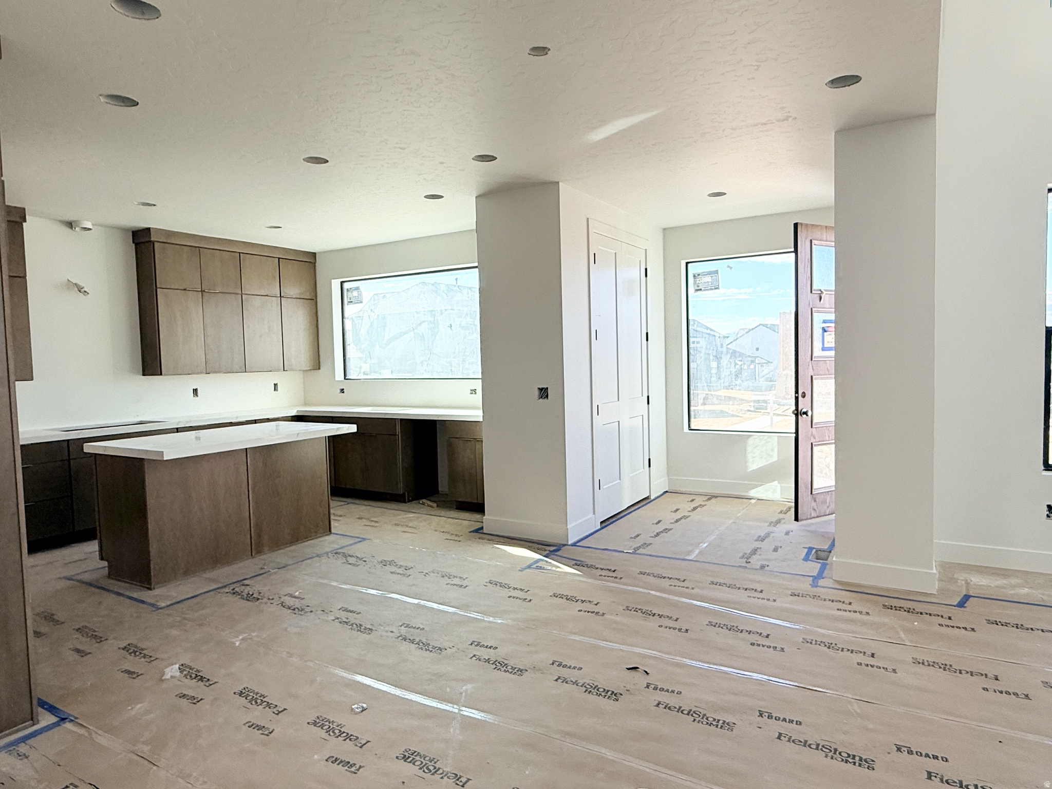 THE CROSSING - Residential