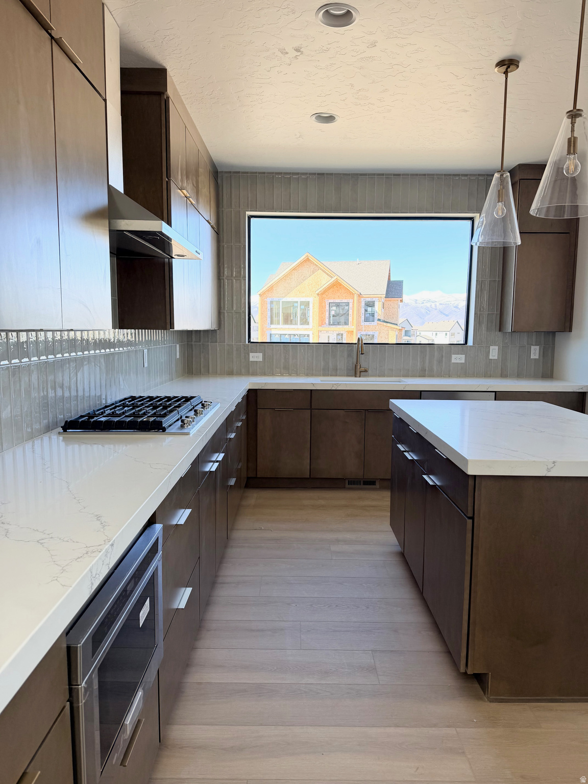 THE CROSSING - Residential