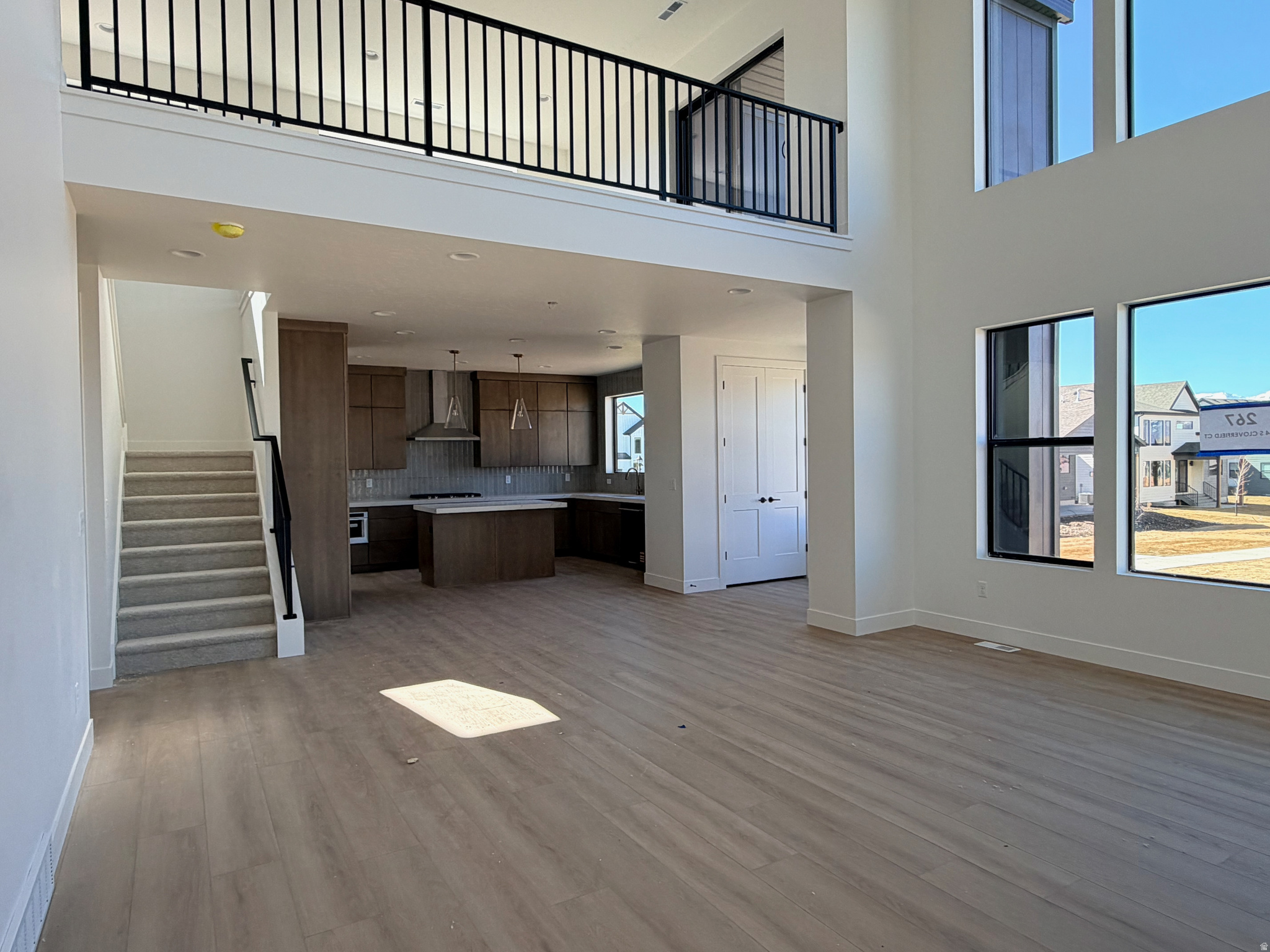 THE CROSSING - Residential