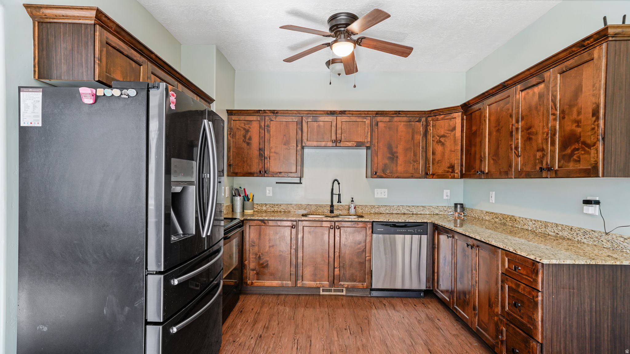 EAGLE POINT - Residential