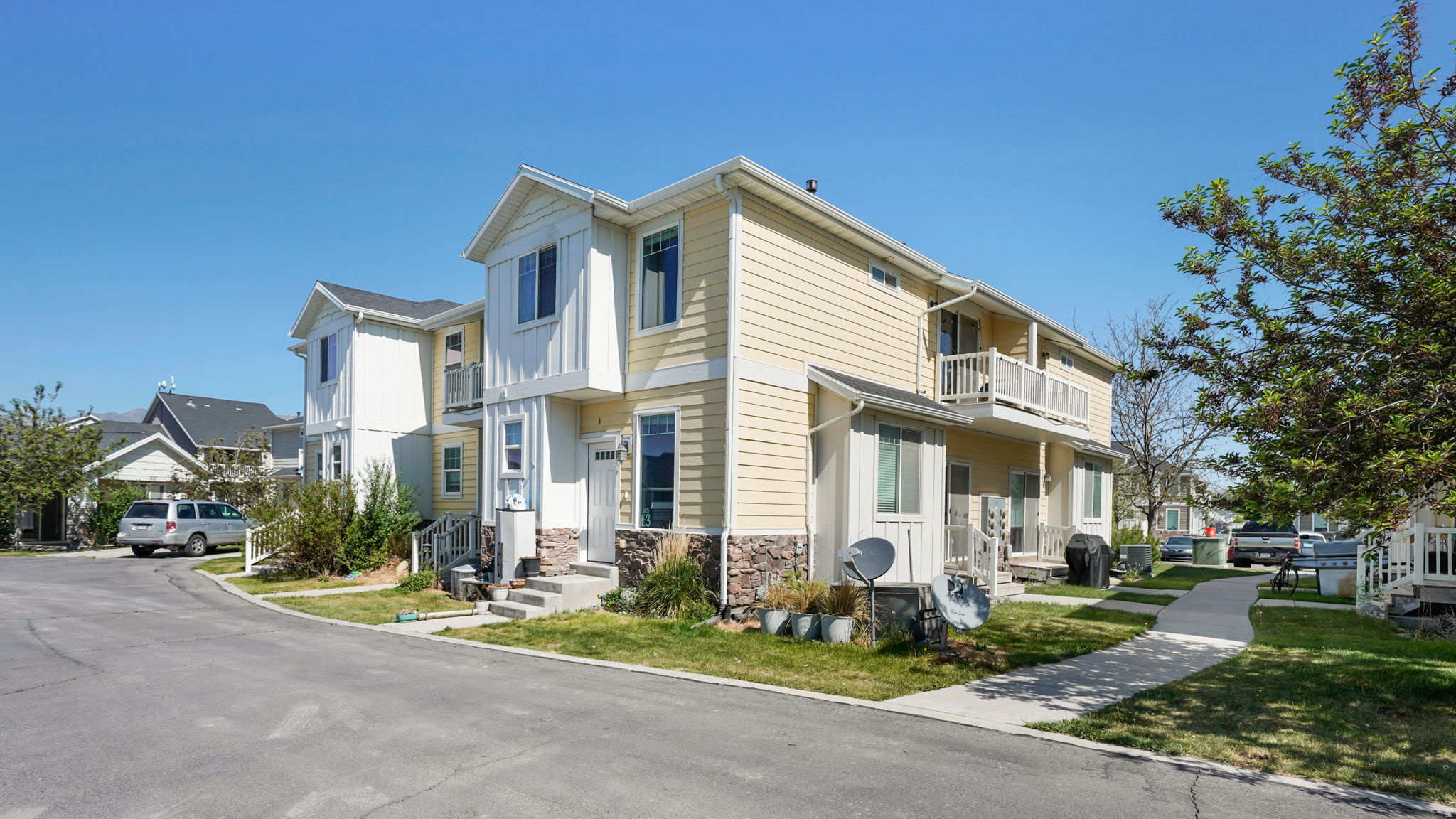 EAGLE POINT - Residential