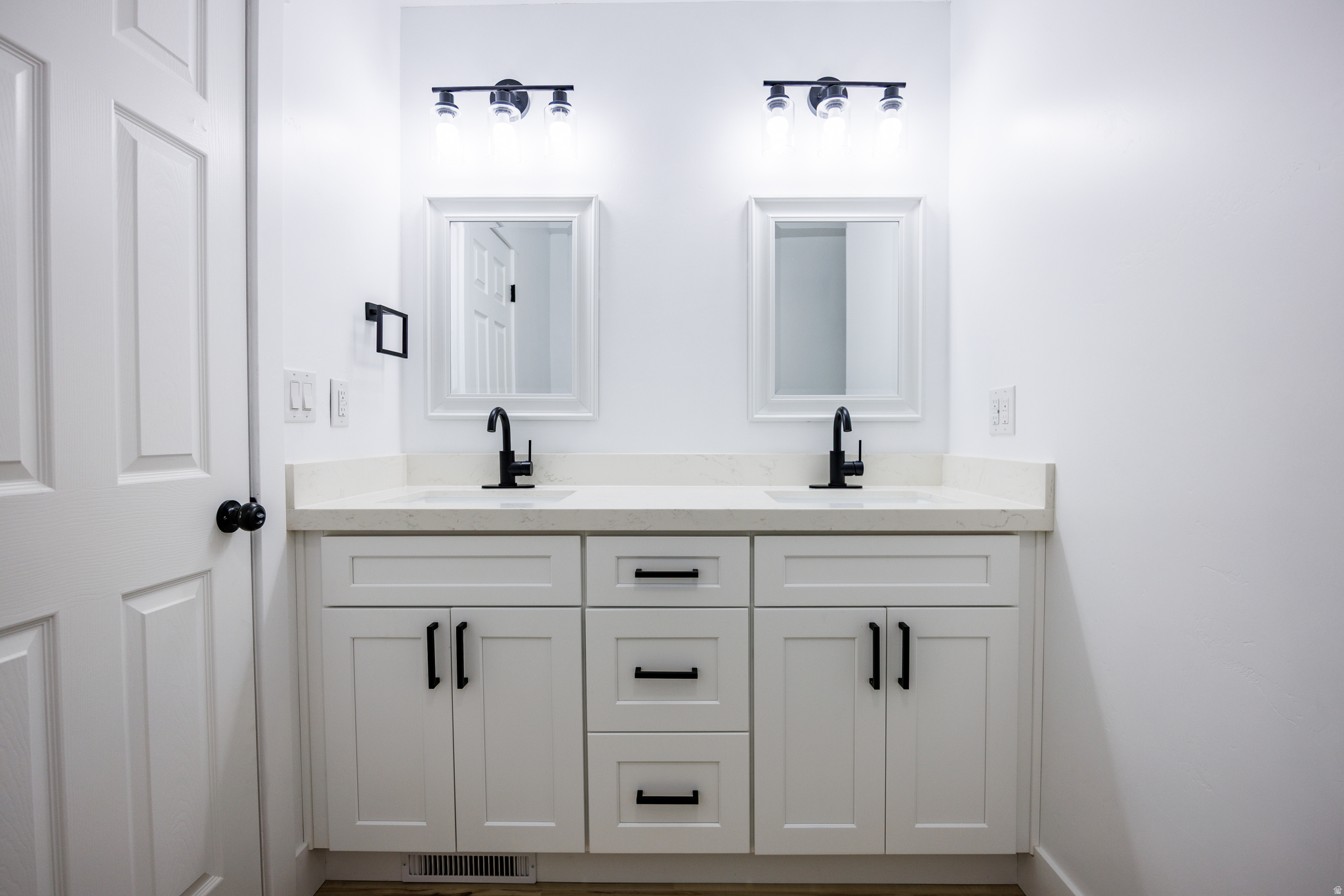 BLACKHAWK ESTATES - Residential