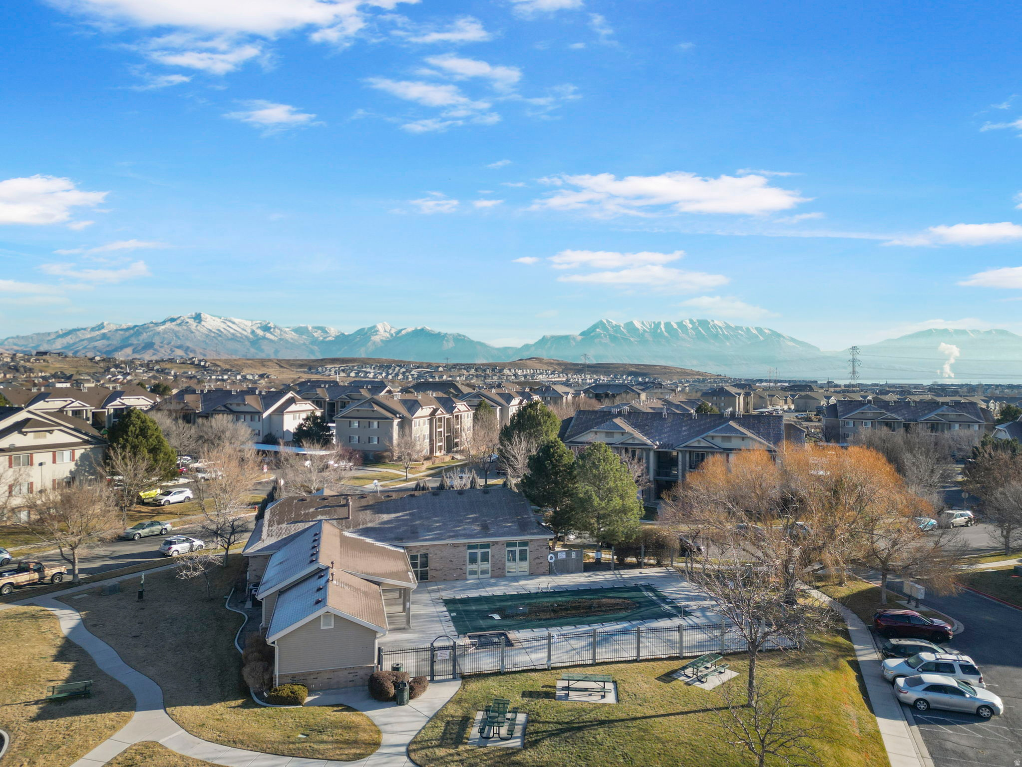 WILLOW SPRINGS - Residential