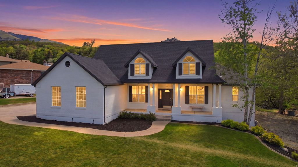 Photo of 2701 E 6425 S, Uintah, UT 84403 (MLS # 2160373)