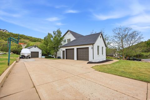 Tiny photo for 2701 E 6425 S, Uintah, UT 84403 (MLS # 2160373)
