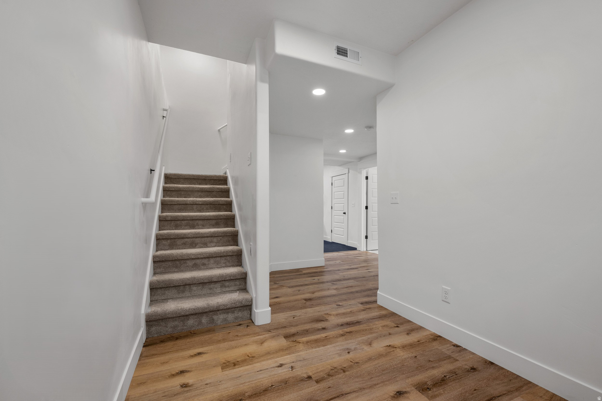 QUAILHILL AT MT. SARATOGA - Residential