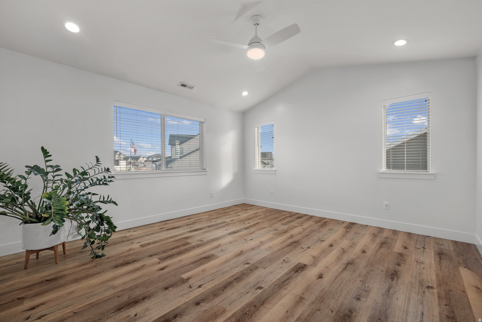 QUAILHILL AT MT. SARATOGA - Residential