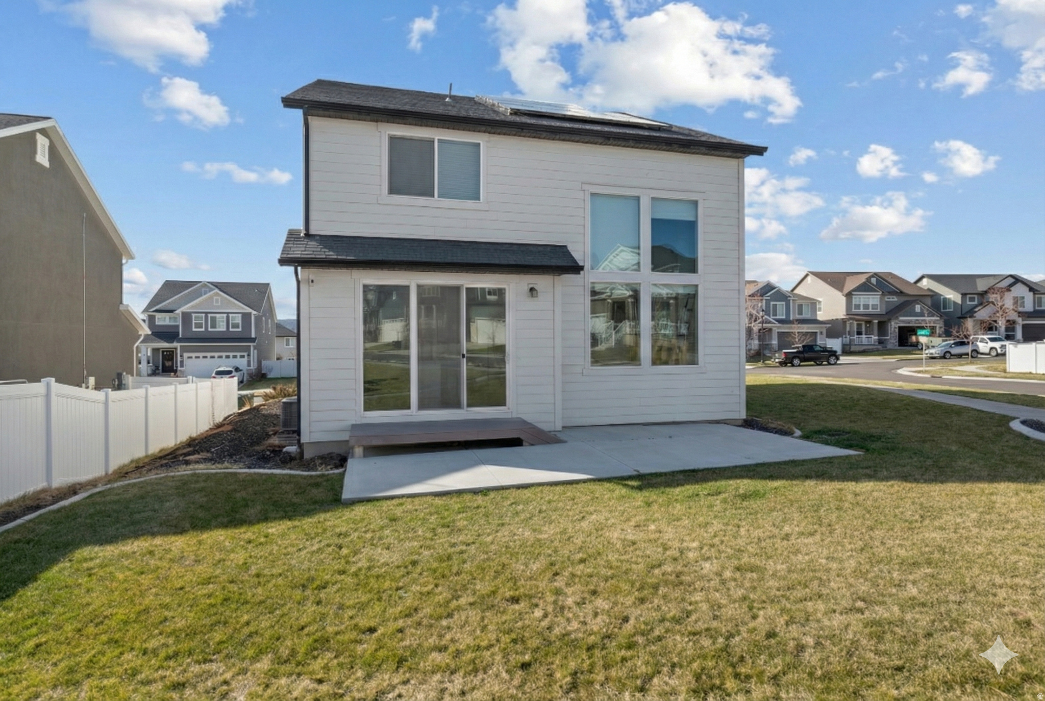 QUAILHILL AT MT. SARATOGA - Residential