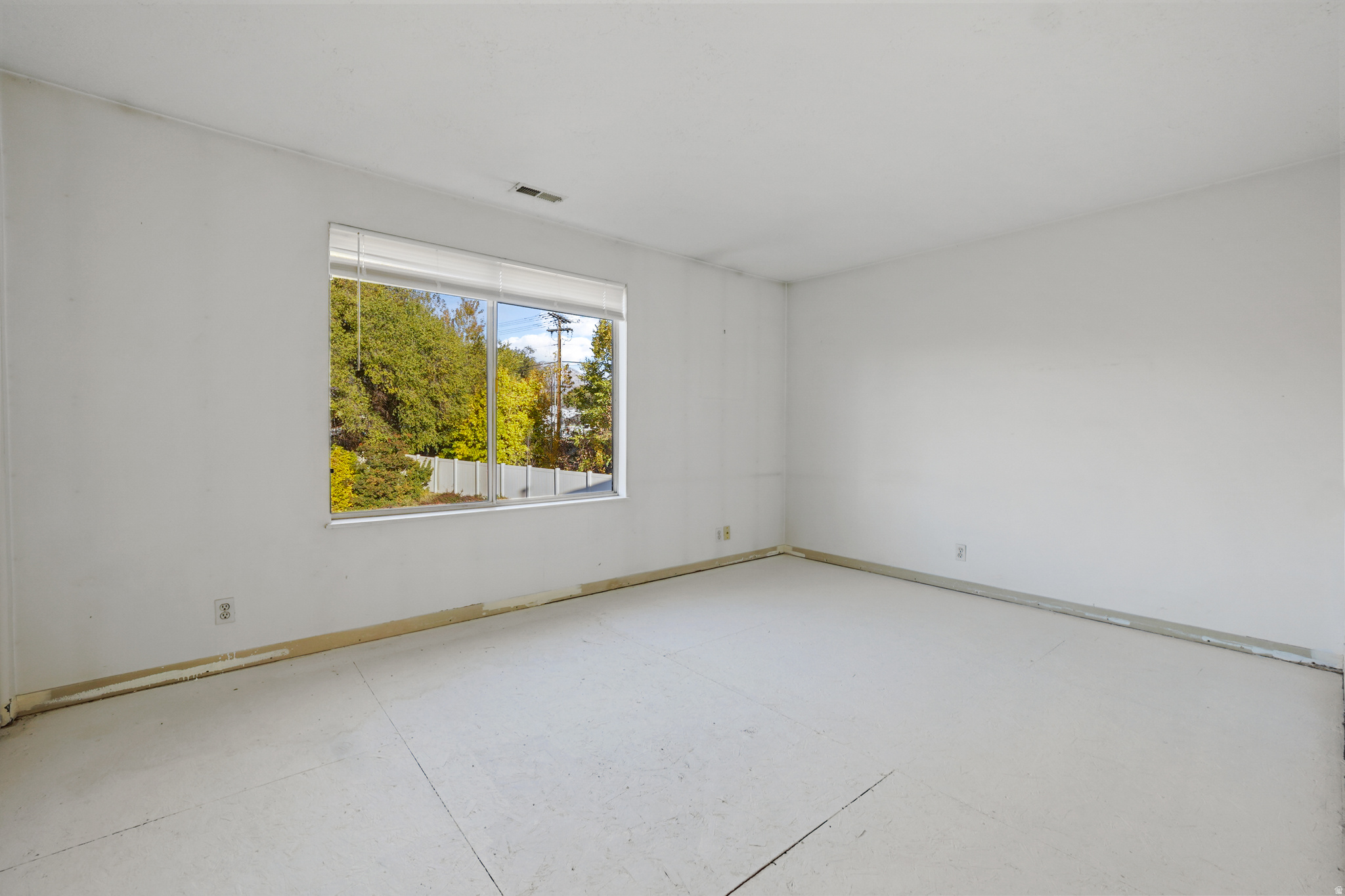 LDG 31 BRIARWOOD SPRINGS CONDMN - Residential