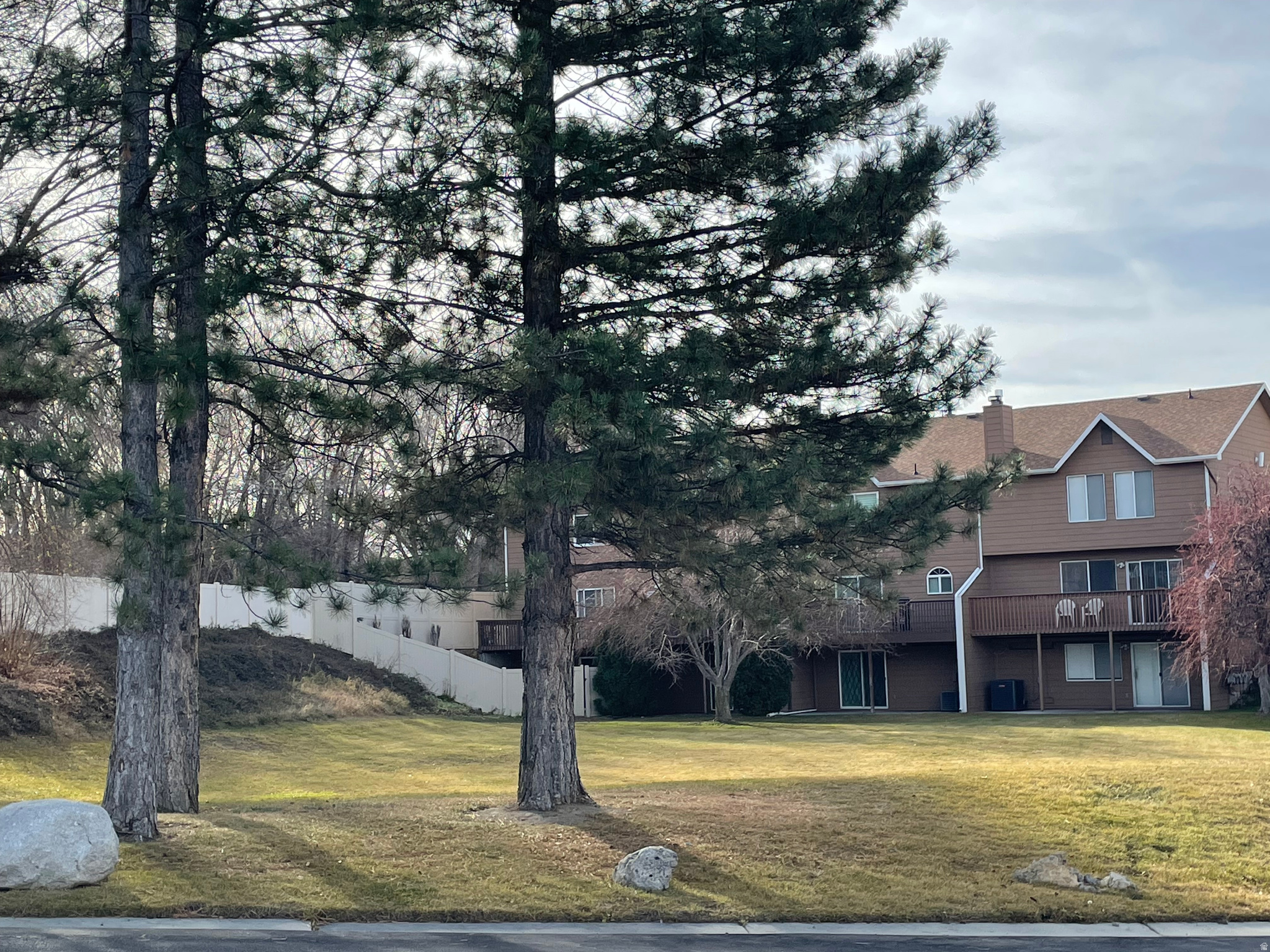 LDG 31 BRIARWOOD SPRINGS CONDMN - Residential