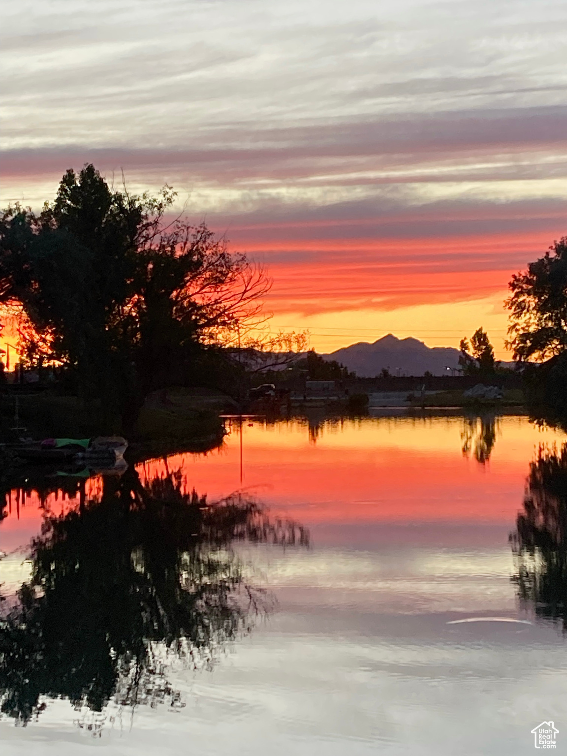 CAPTAINS ISLAND SUB - Residential Lease