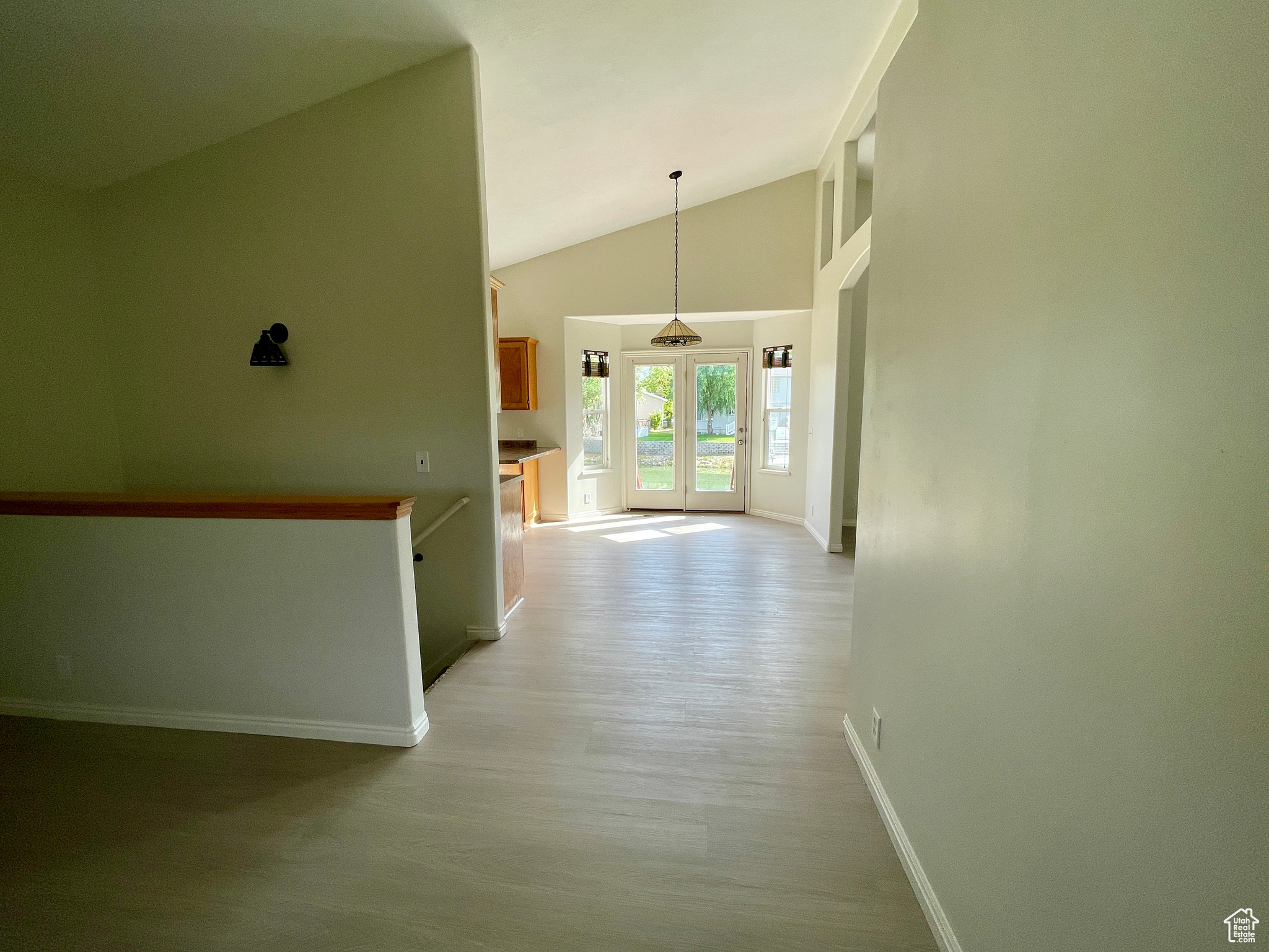 CAPTAINS ISLAND SUB - Residential Lease