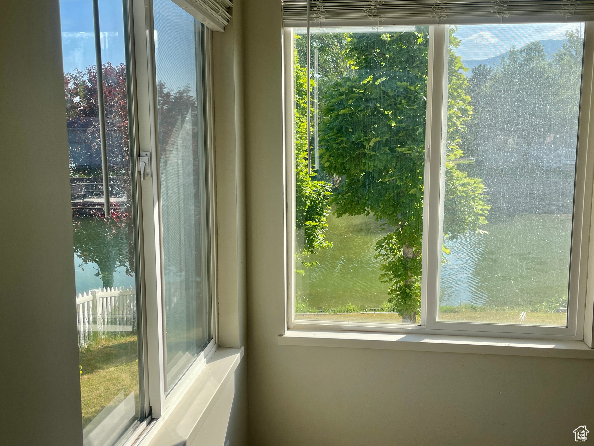 CAPTAINS ISLAND SUB - Residential Lease