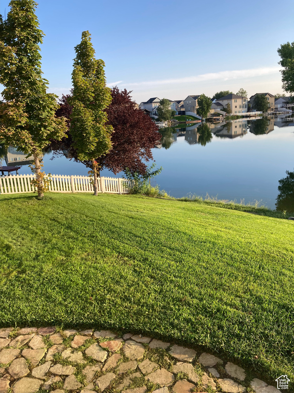 CAPTAINS ISLAND SUB - Residential Lease