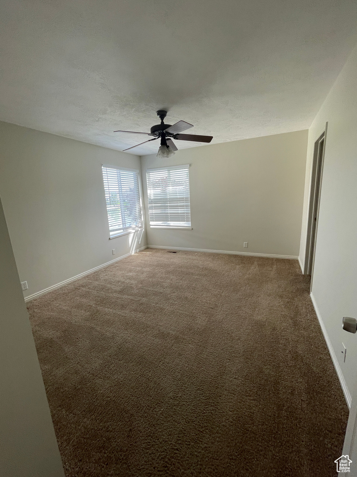 CAPTAINS ISLAND SUB - Residential Lease