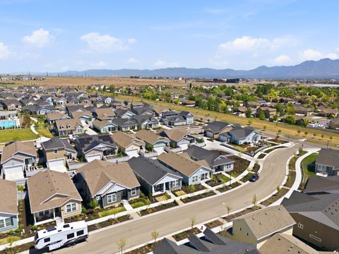 Tiny photo for 6032 W MONOLITH WAY #420, South Jordan, UT 84009 (MLS # 2158690)