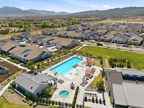 Tiny photo for 6032 W MONOLITH WAY #420, South Jordan, UT 84009 (MLS # 2158690)