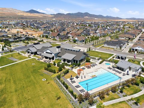 Tiny photo for 6032 W MONOLITH WAY #420, South Jordan, UT 84009 (MLS # 2158690)