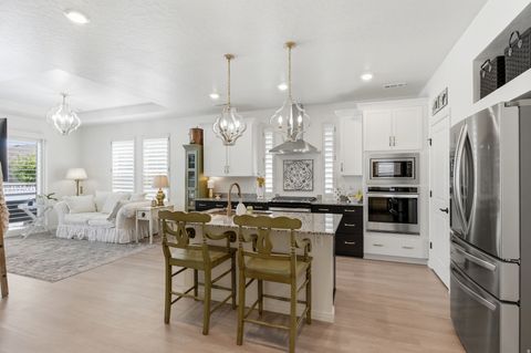 Tiny photo for 6032 W MONOLITH WAY #420, South Jordan, UT 84009 (MLS # 2158690)