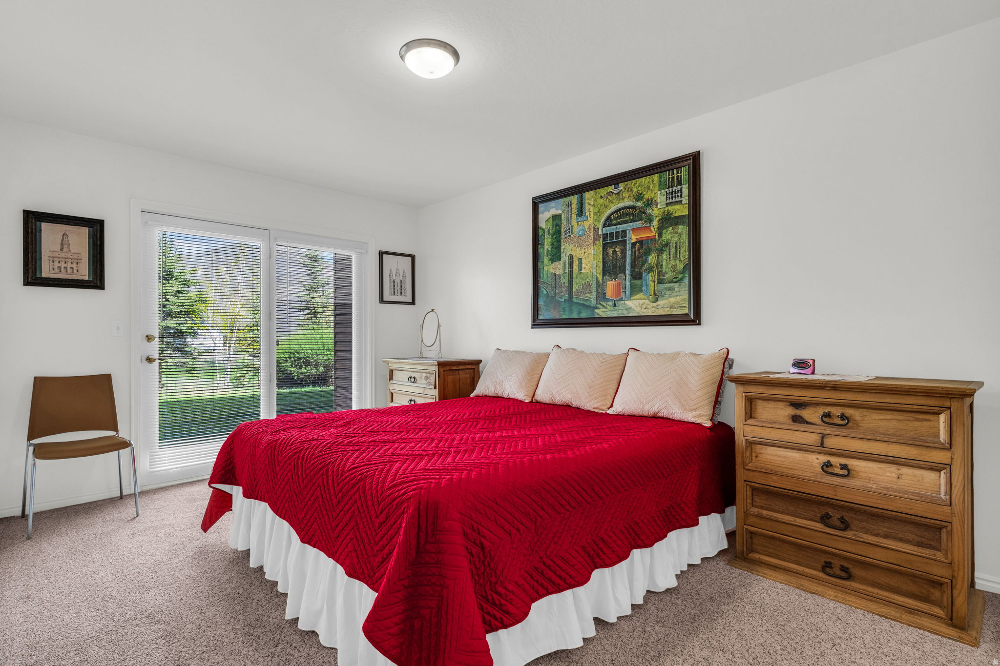 SWISS OAKS - Residential