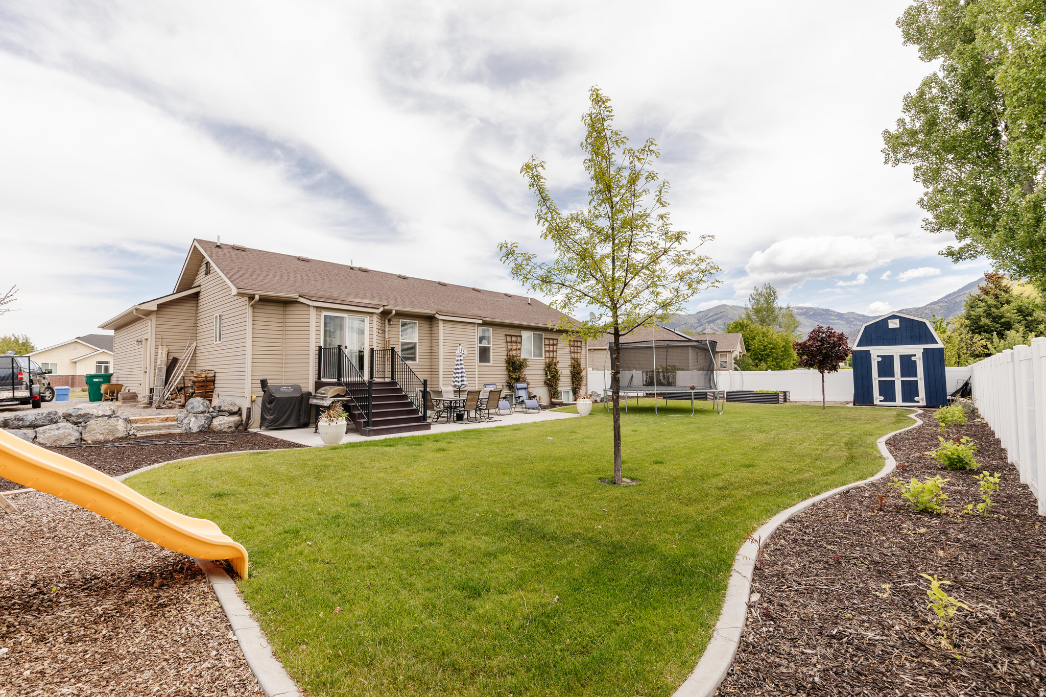 NIBLEY GARDEN - Residential