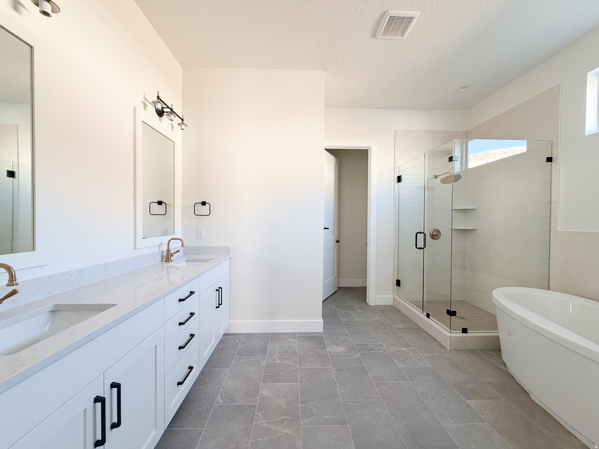 FOX CANYON - Residential