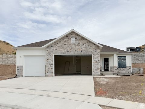 Photo of 5372 N LOOKOUT CV #117, Lehi, UT 84043 (MLS # 2102318)