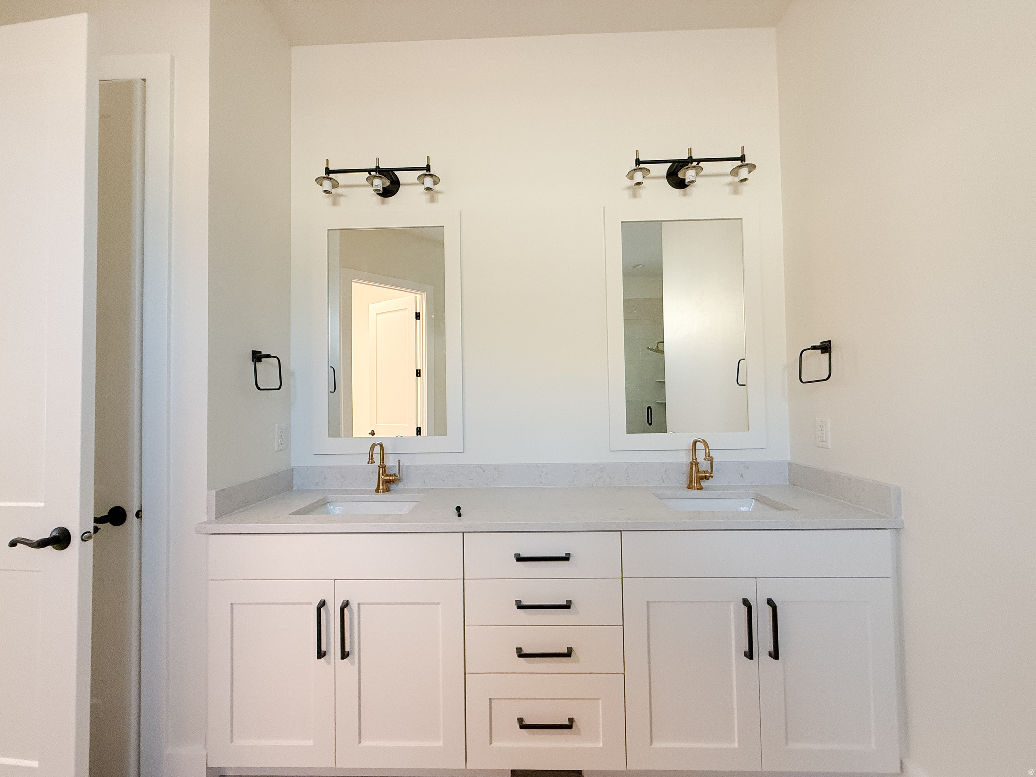 FOX CANYON - Residential