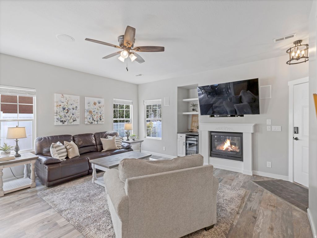 Photo of 4914 W DUNCAN MEADOW LN, Riverton, UT 84096 (MLS # 2158092)