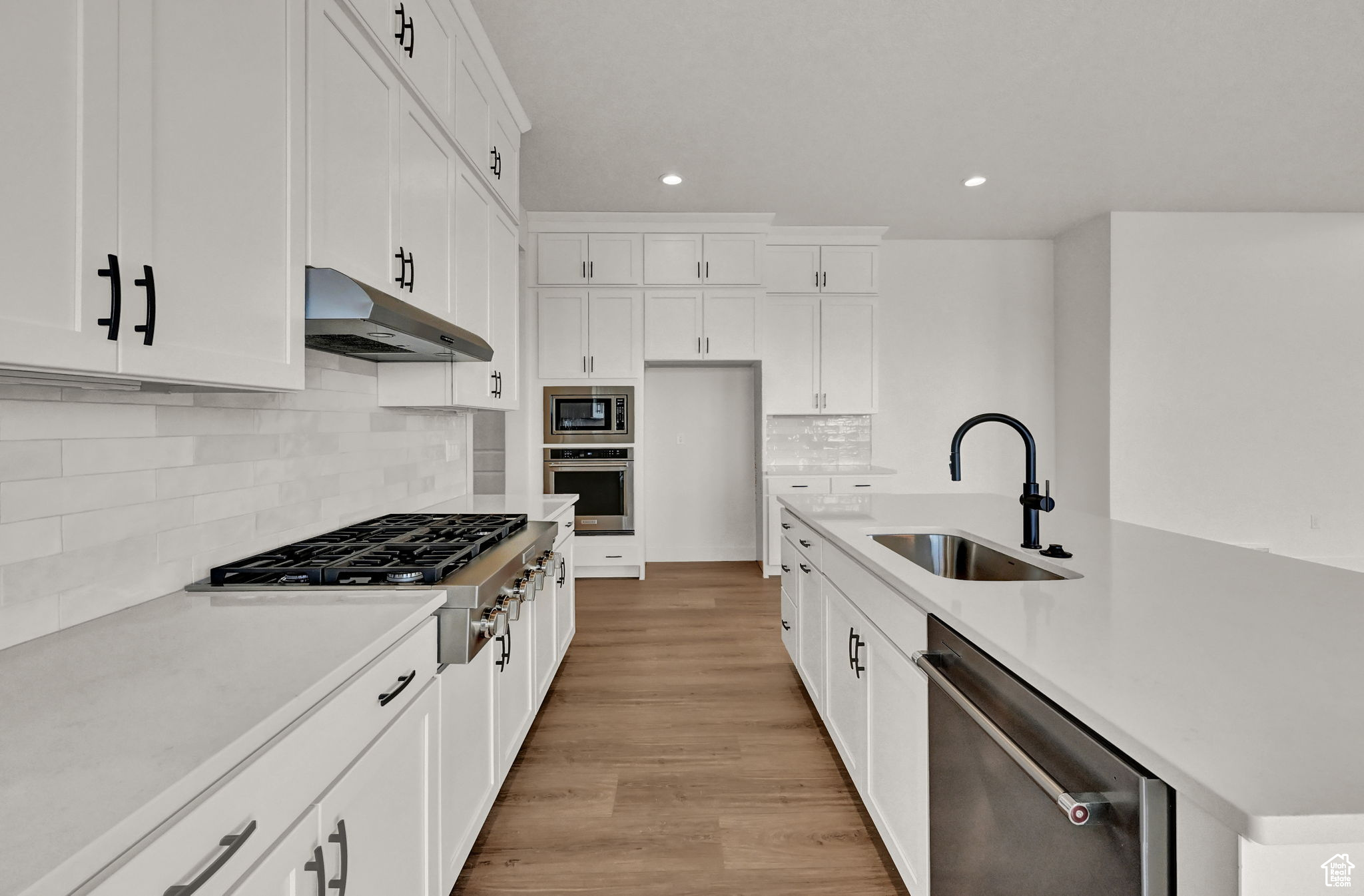 447 N Pinnacle Ln #25, Saratoga Springs, Utah image 3