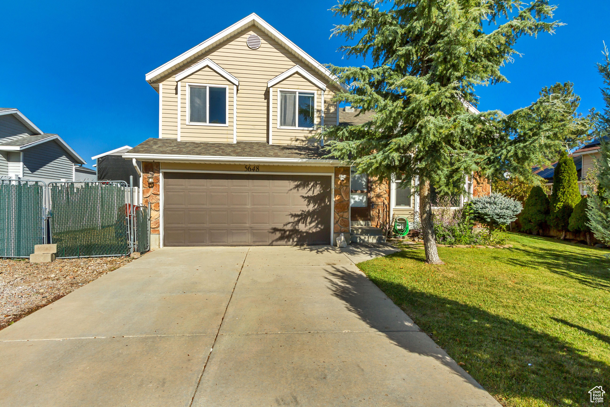 5648 W Sunbow Dr, Kearns, Utah image 1