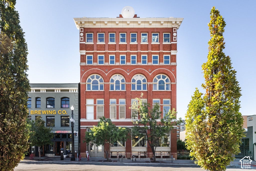 Photo of 159 W BROADWAY S #303, Salt Lake City, UT 84101 (MLS # 2188099)