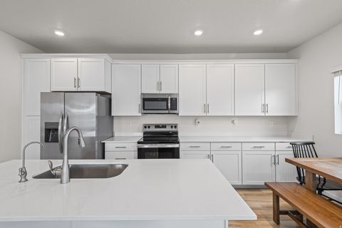 Tiny photo for 1402 S CASTILLO RD, Spanish Fork, UT 84660 (MLS # 2145565)