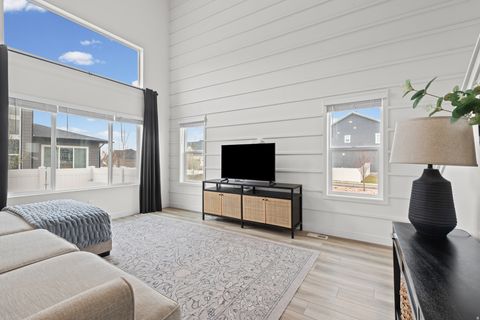 Tiny photo for 1402 S CASTILLO RD, Spanish Fork, UT 84660 (MLS # 2145565)