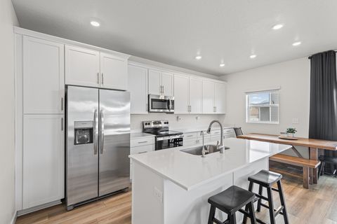 Tiny photo for 1402 S CASTILLO RD, Spanish Fork, UT 84660 (MLS # 2145565)