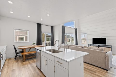 Tiny photo for 1402 S CASTILLO RD, Spanish Fork, UT 84660 (MLS # 2145565)