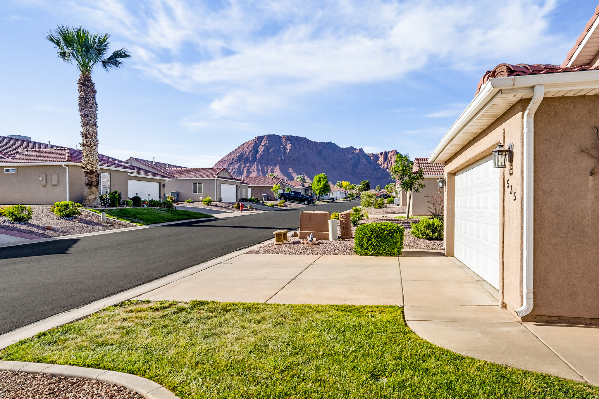 PADRE LAKES TH 3 - Residential