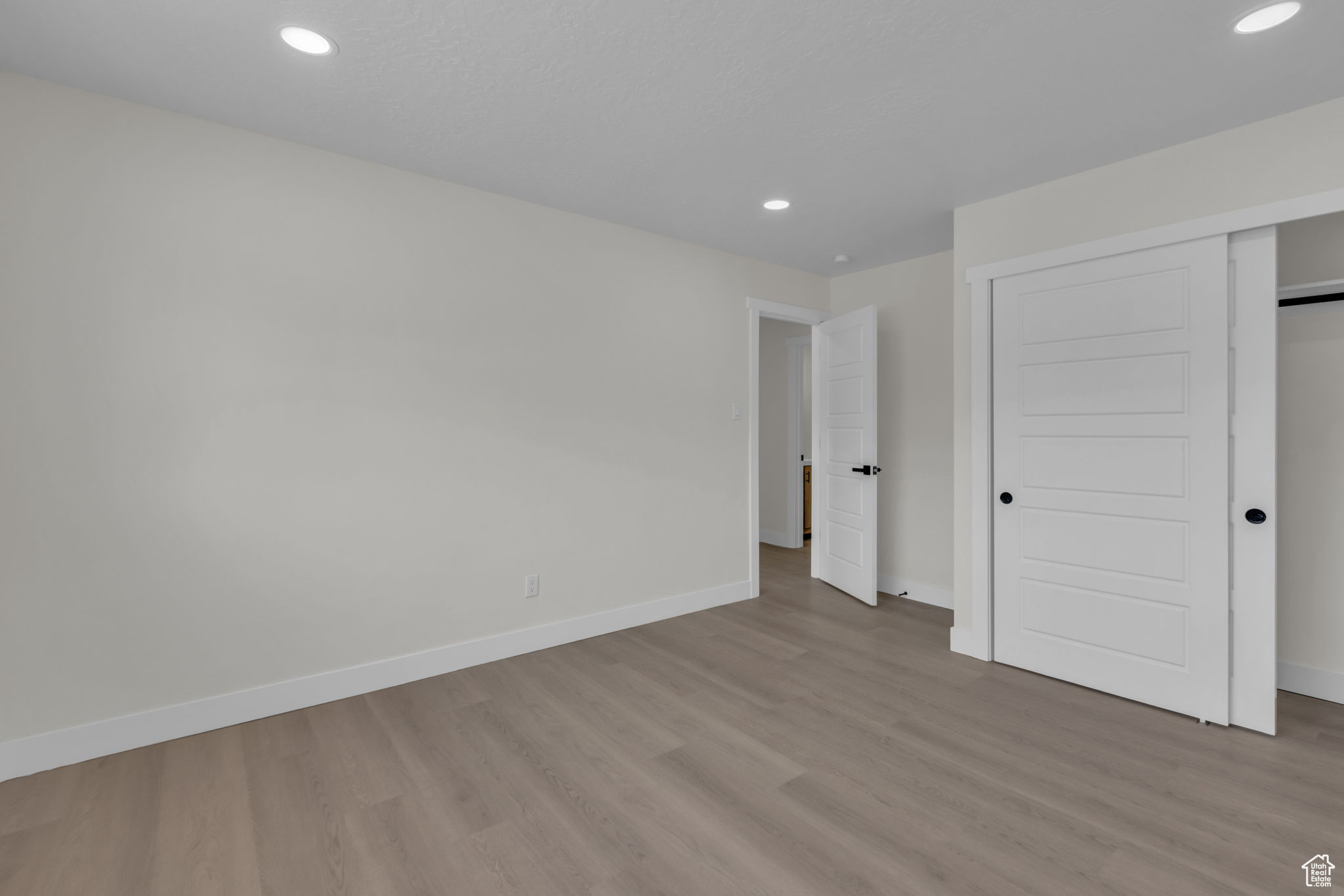 WHITE CITY - Residential