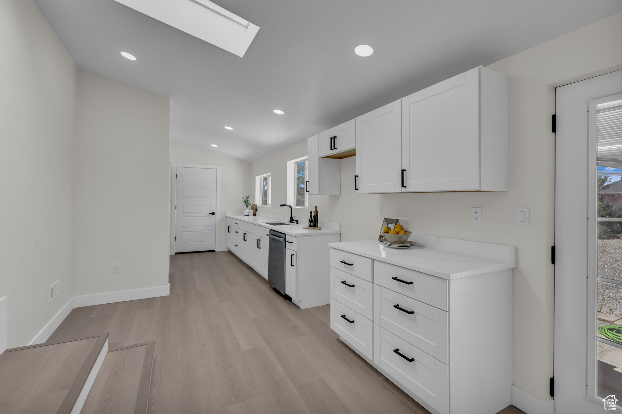 WHITE CITY - Residential