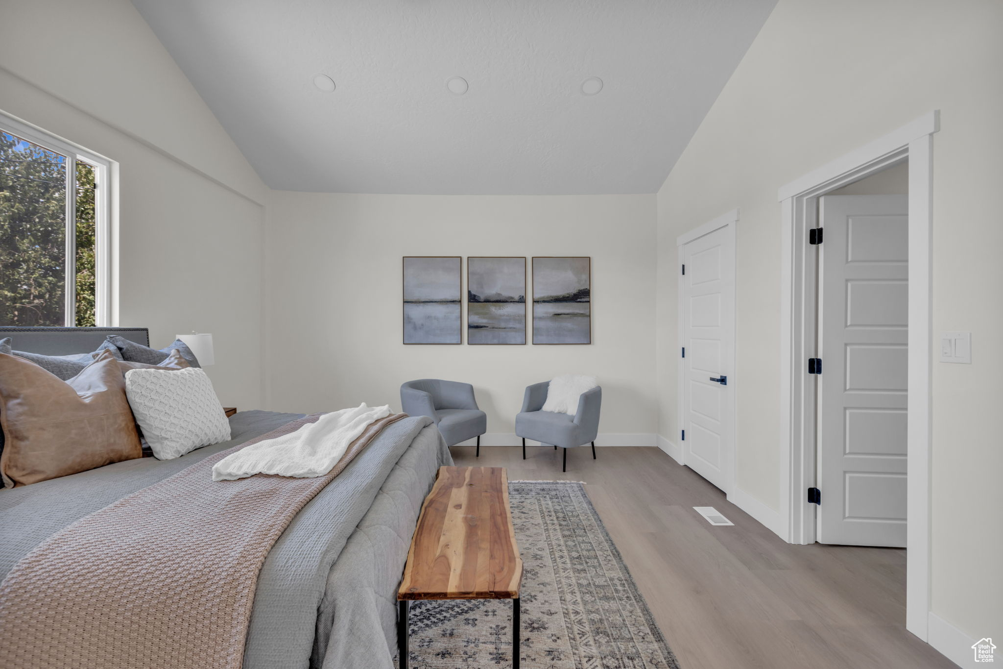 WHITE CITY - Residential