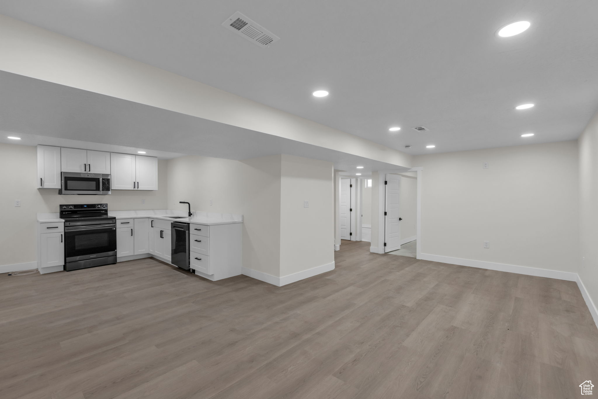 WHITE CITY - Residential