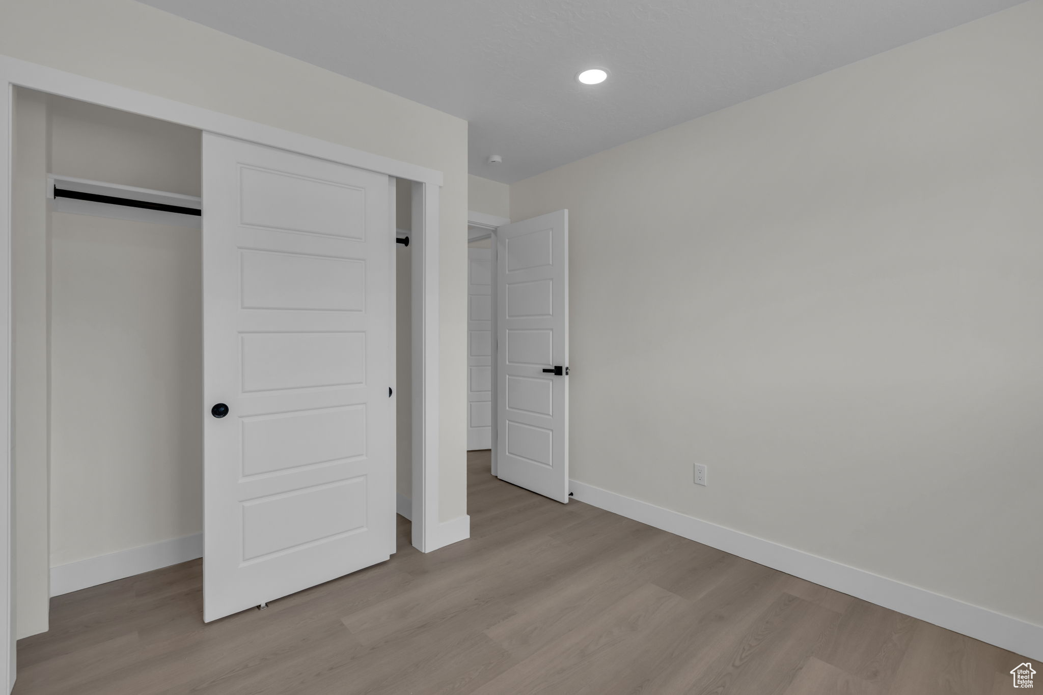 WHITE CITY - Residential