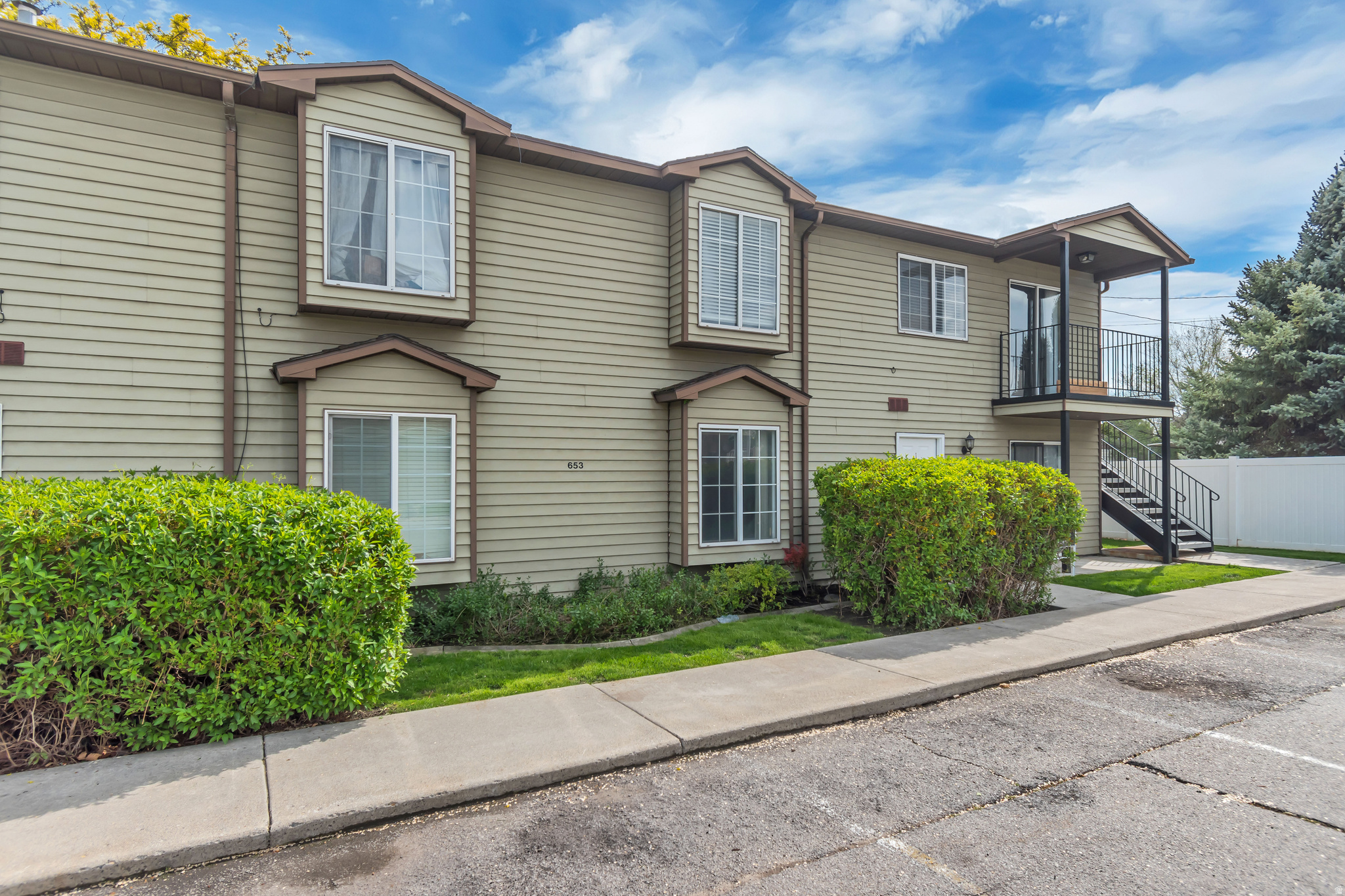 MOUNTIAN VIEW - Residential