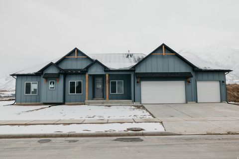 Photo of 1066 S 3600 E #ATWD, Spanish Fork, UT 84660 (MLS # 2141656)