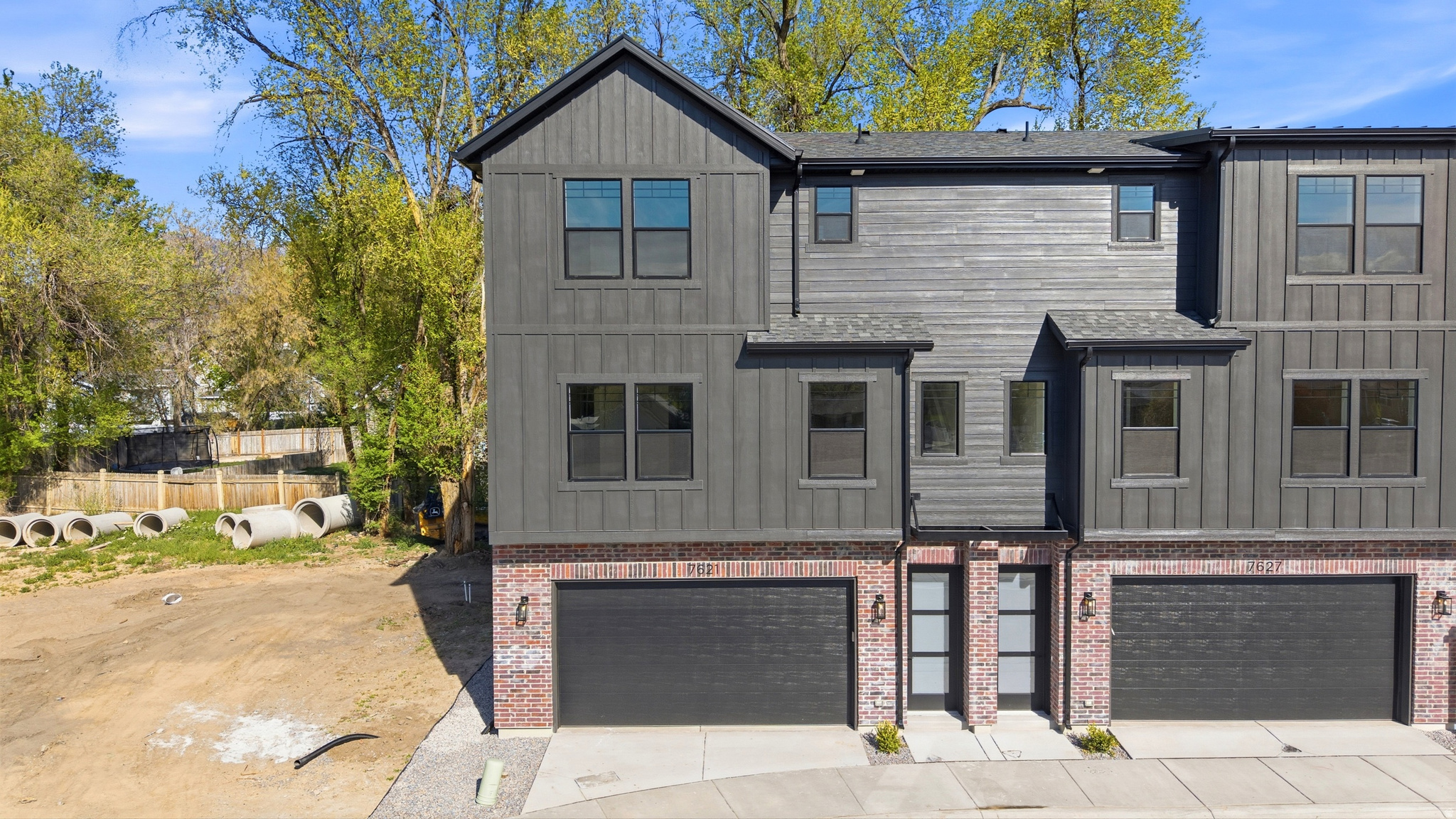 WOODHAVEN ESTATES - Residential Income